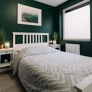 https://le-3-jaley.hotels-rhonealpes.com