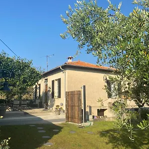https://bastide-de-charme-au-cur-dun-domaine-questre.fr-provencehotel.com