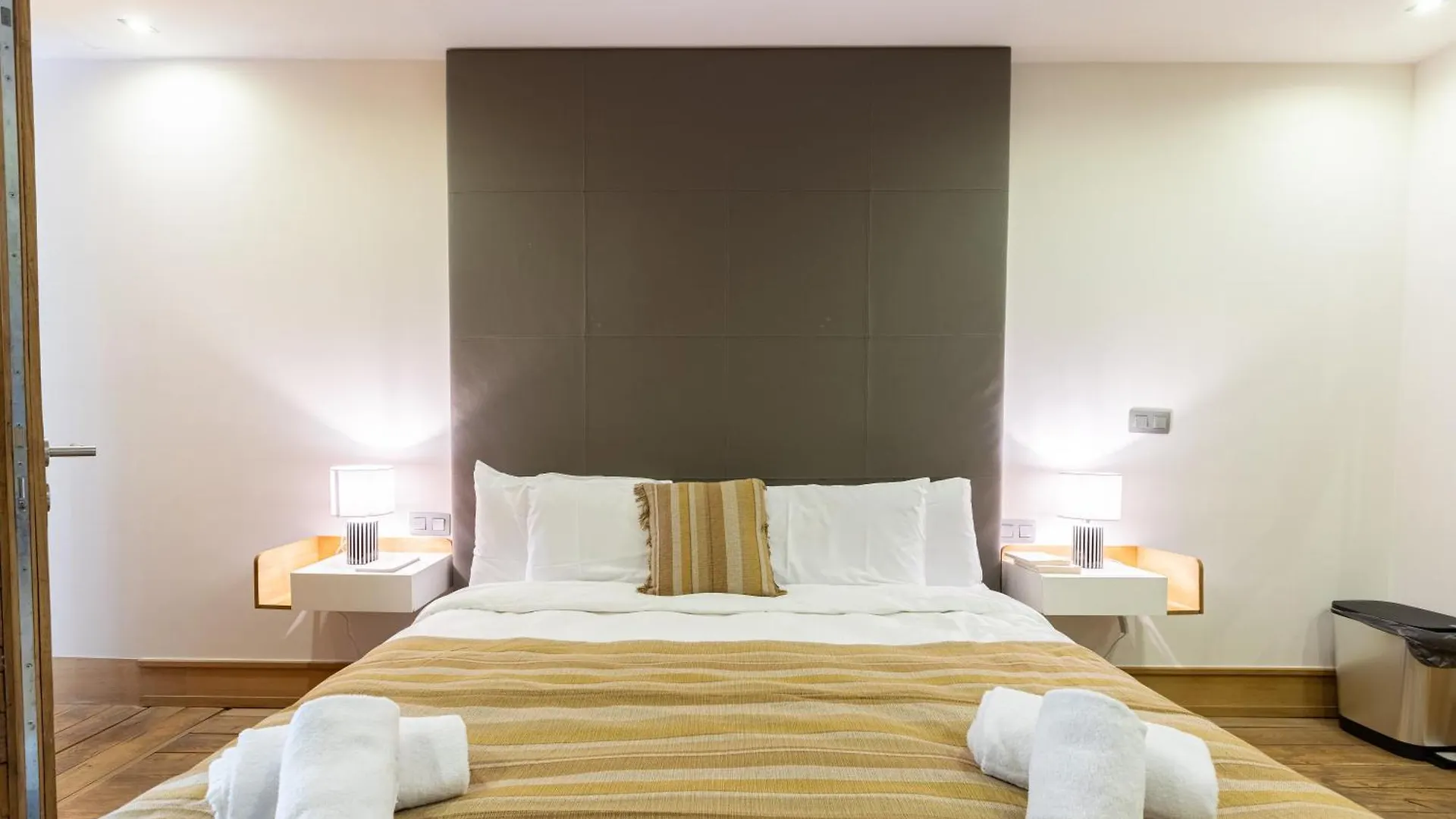 Couronne Apartments Bruselas 0*,