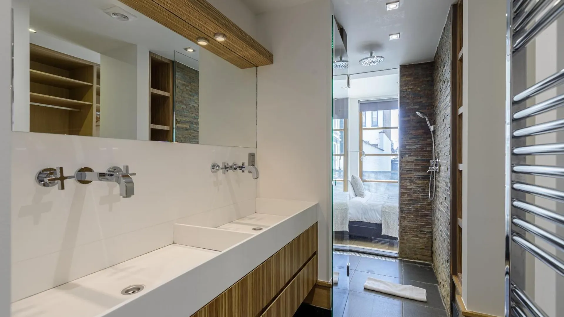 Couronne Apartments Bruselas 0*,